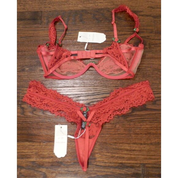 For Love & Lemons 2022 Red Underwear Bra Panties Set Women's Size Medium NWT - Picture 2 of 3